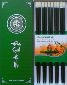 Dua-go-mun-ghep-dau-poly-trang-2-chi-den-trang